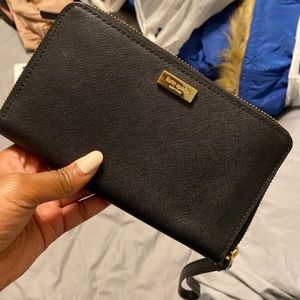 KATE SPADE ZIP AROUND WALLET